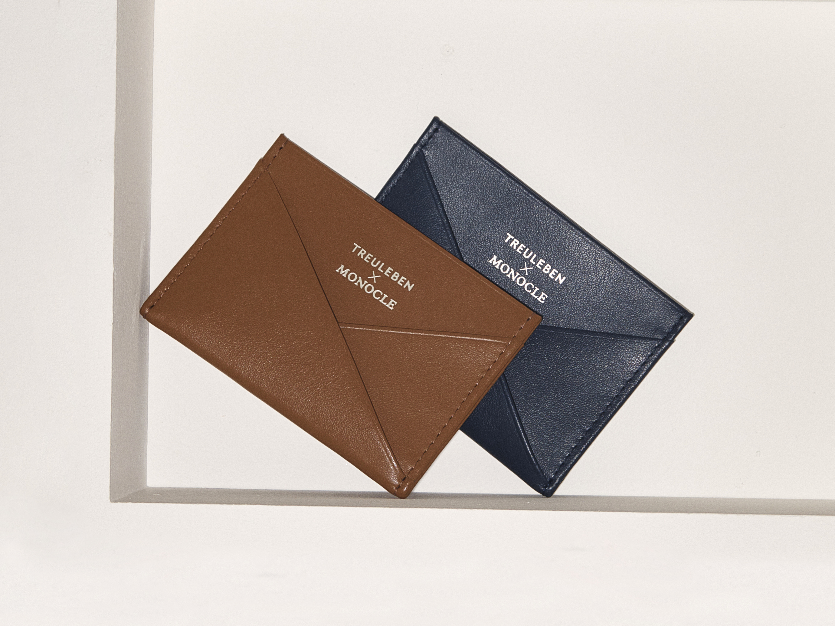 TREULEBEN X MONOCLE CREDIT CARD CADDY