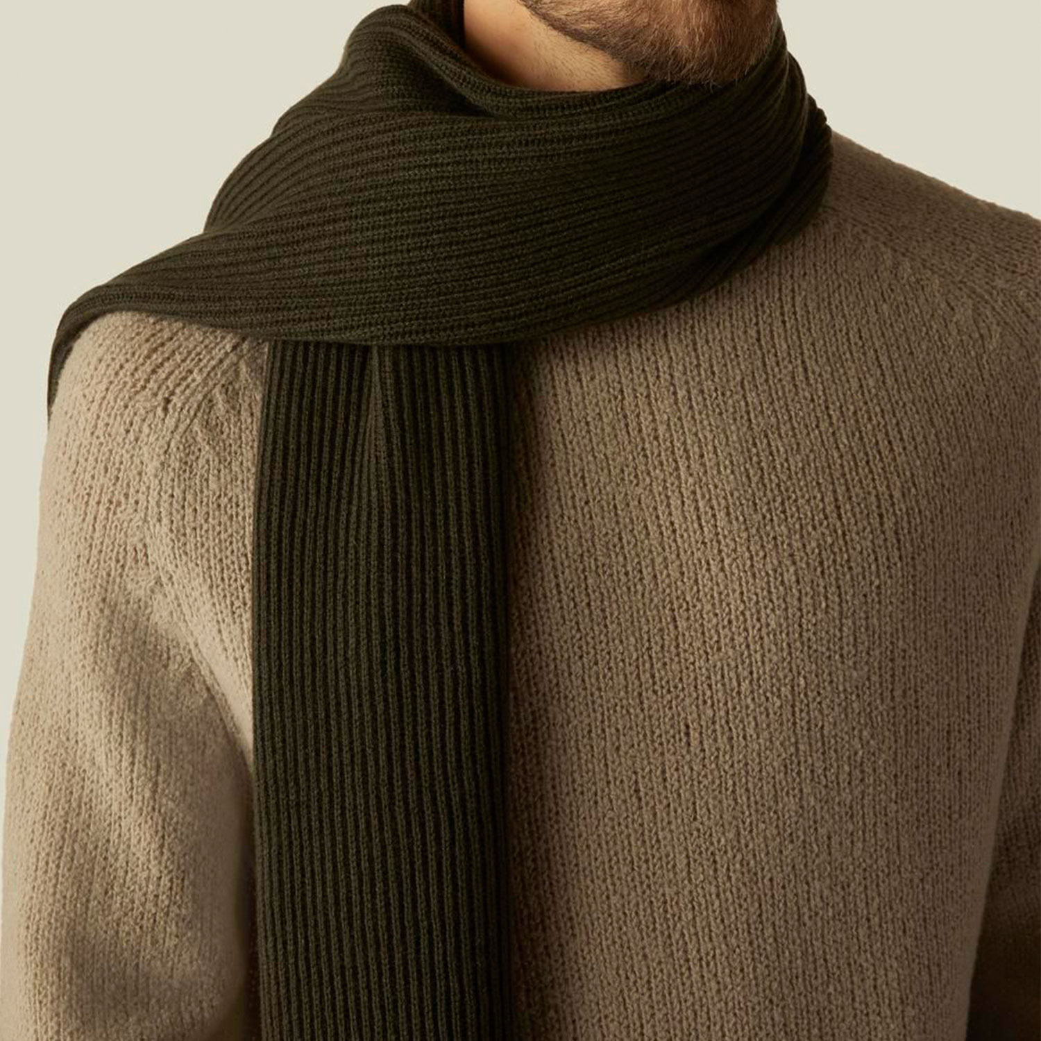 Cashmere ribbed scarf