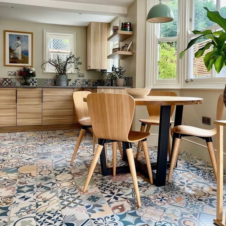 Saigon Mix patterned tile