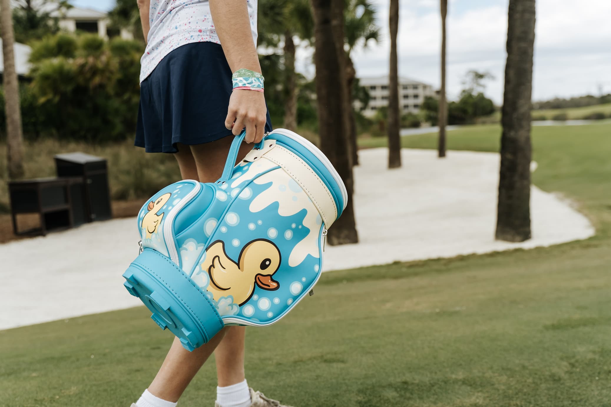 【新品】みずのみず GOLF BIRDIE CHANCE! 500ml✖️24本 Birdies Aren't Real Golf Towel – Shank it Golf