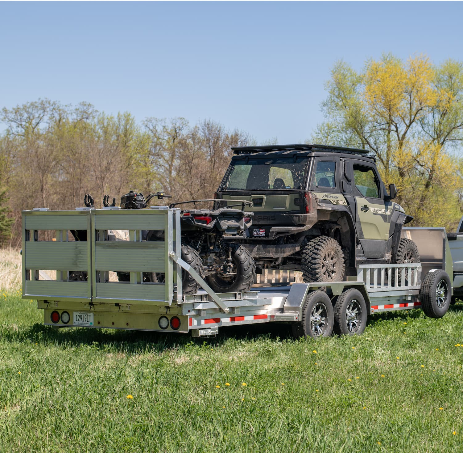 Tilt Bed | DL Trailers