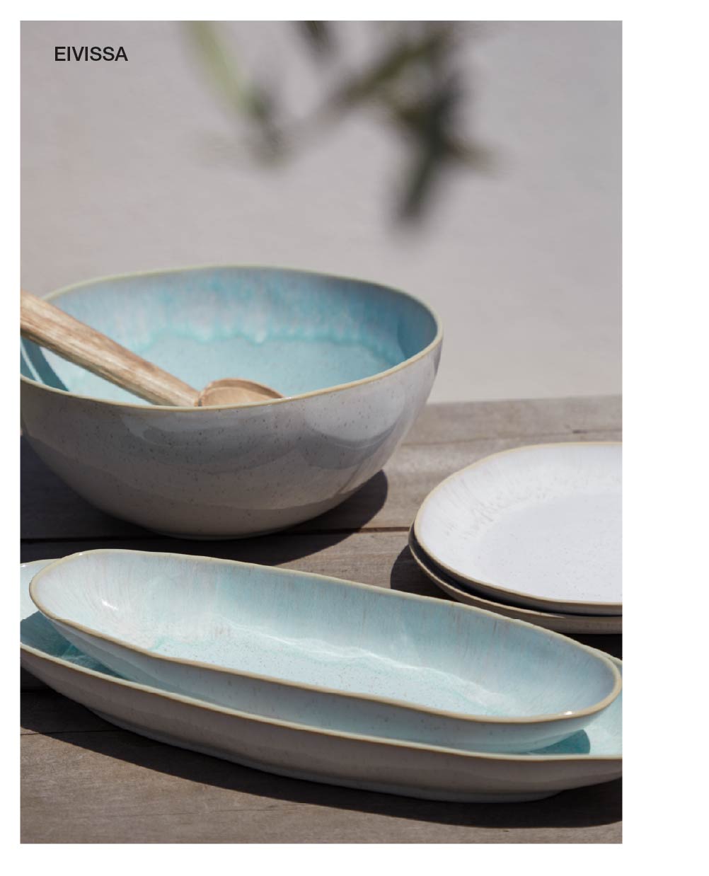 Block of four photographs, Grespresso tumblers with drinks in pink and green tones on a white wooden table with an Arenito plate, Arenito bowl in light blue and beige with fresh figs cut in half, Dori bowl in blue and white with a marbled effect, and Eivissa set with bowl, plates and oval platter in light blue and beige on a wooden table