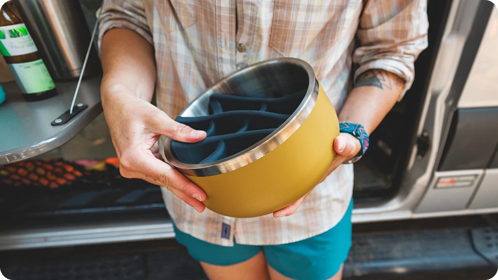 An image of the insert being shown in the bowl.