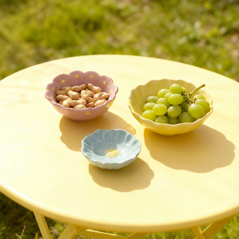 Pastel ceramic bowls