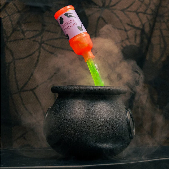 Colour changing fog machine with bottle