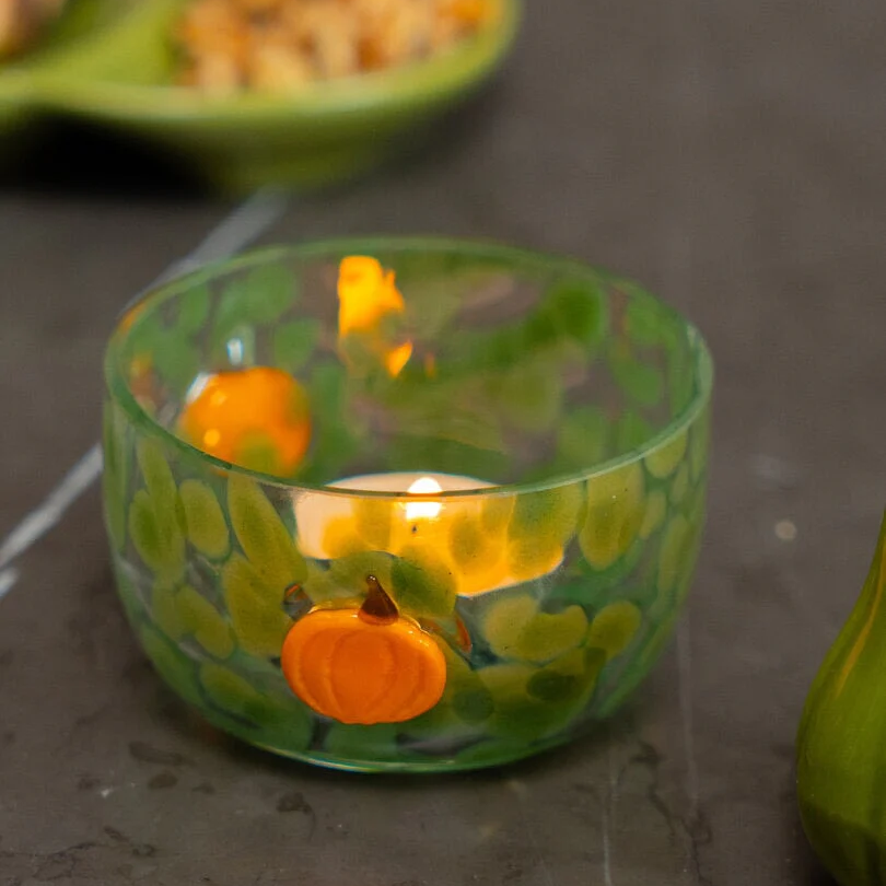 Tealight holder with green dots and pumpkins