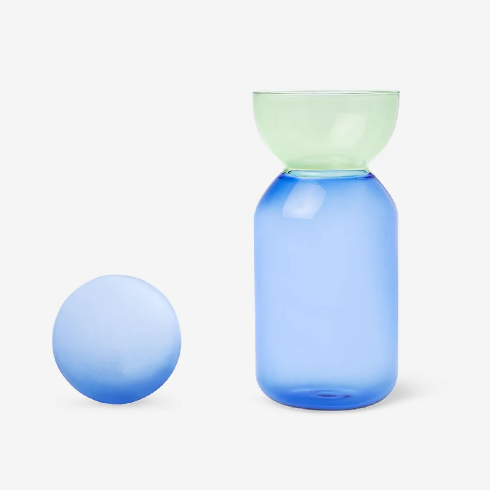 Jug with glass stopper