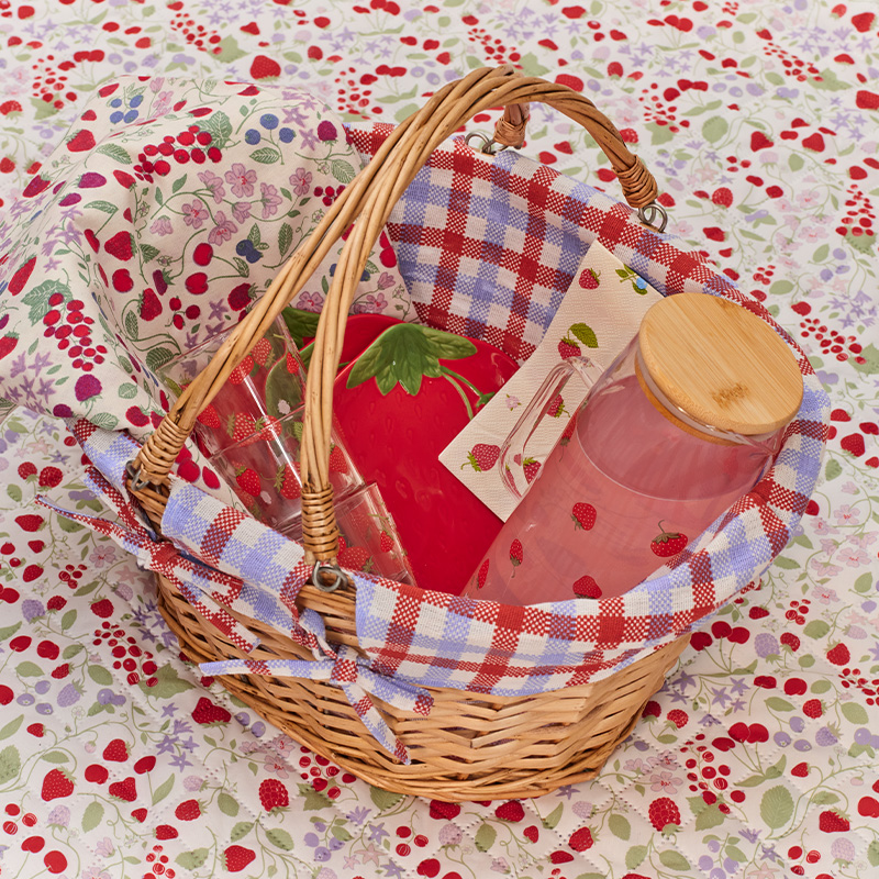 Strawberry decro and picnic essentials