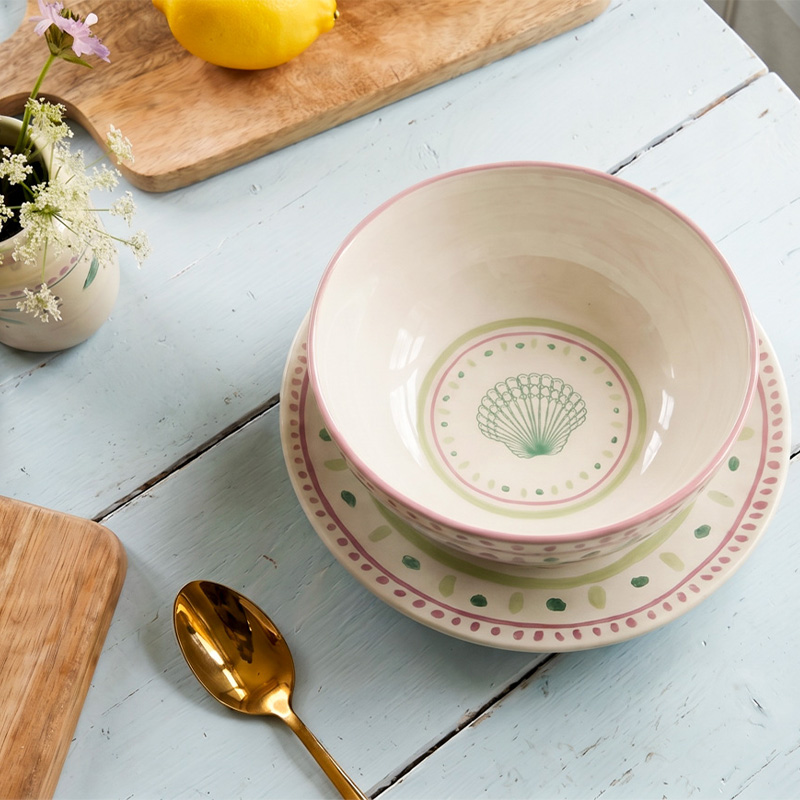 Ceramic bowl with dots and seashell - 15 cm
