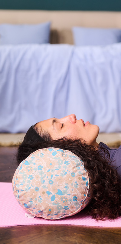 Long floral cushion - 50 cm