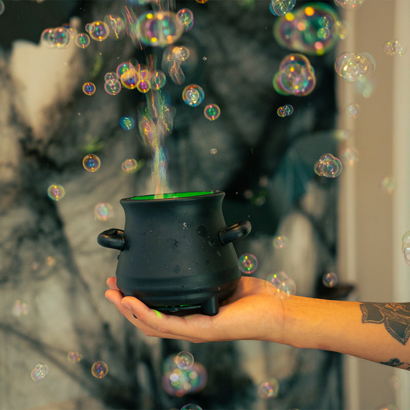 Soap bubble cauldron machine
