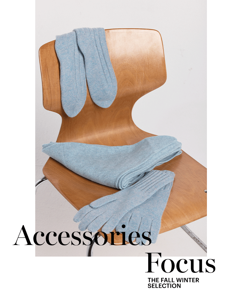 ACCESSORIES 