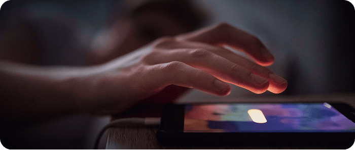 Blue light on phones, distrusting circadian rhythm