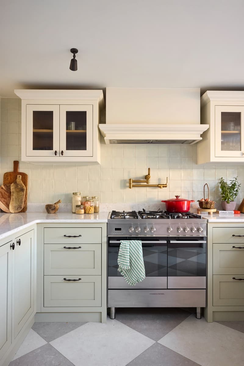 Inside a Beautifully Layered London Kitchen
