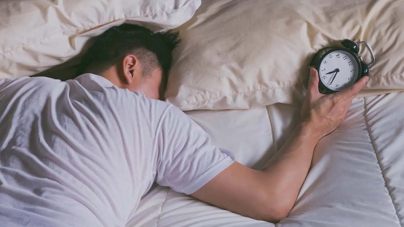 How To Become A Morning Person With 6 Simple Tips