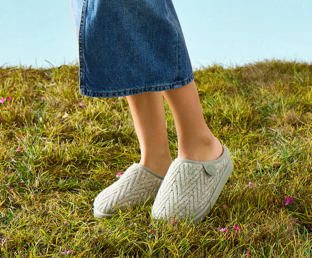 Summer Side of Shearling Hero | Shop Now >