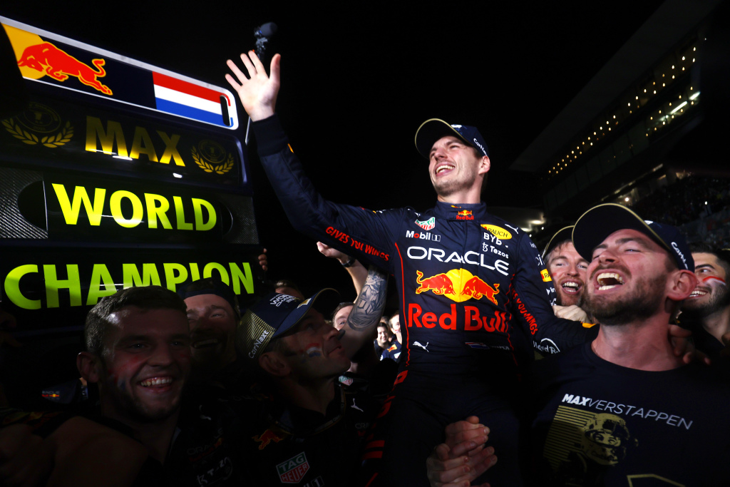 Max Verstappen clinches second consecutive title with Suzuka triumph