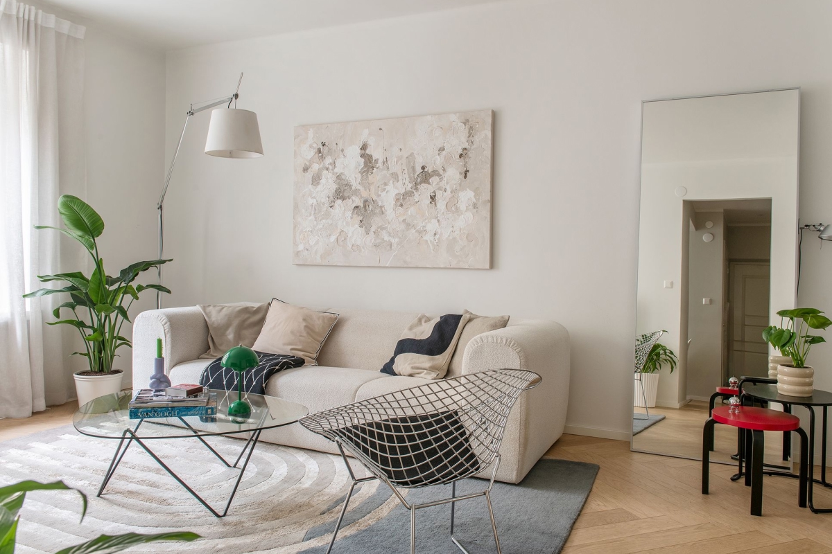 Atrium rug by Finarte and Tolomeo Mega pendant lamp