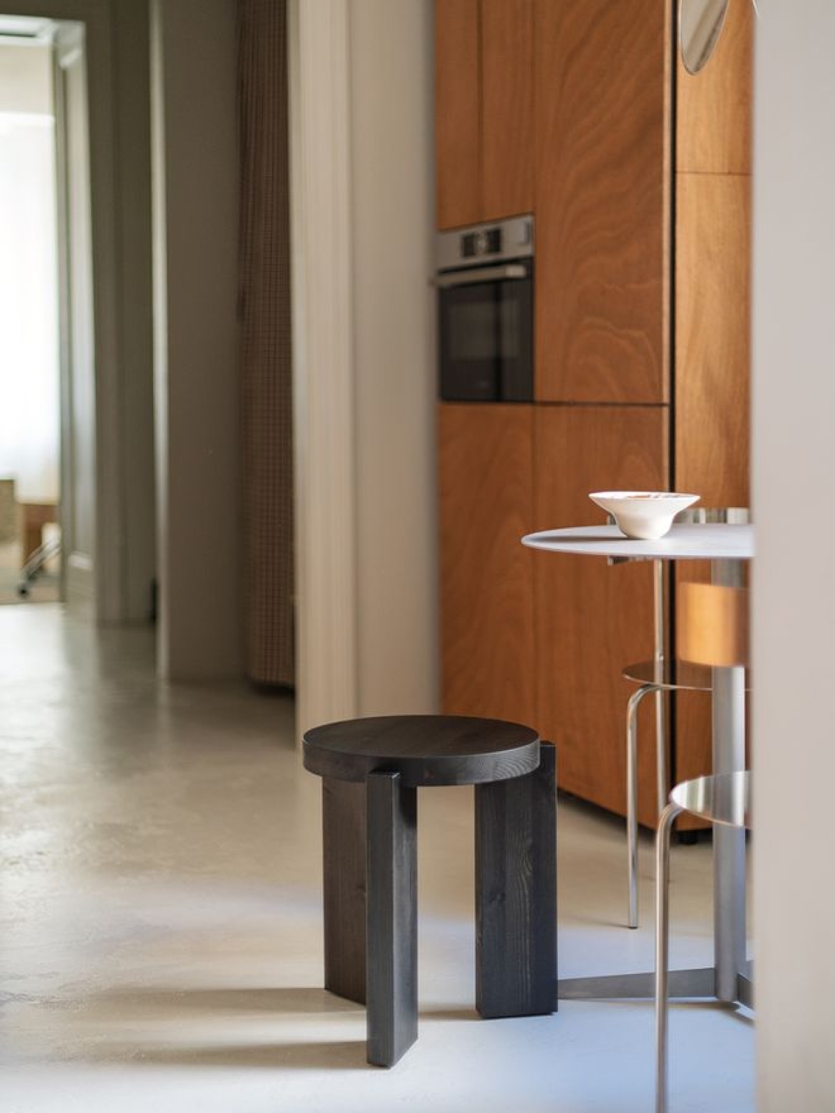 The Vaarnii 001 stool
