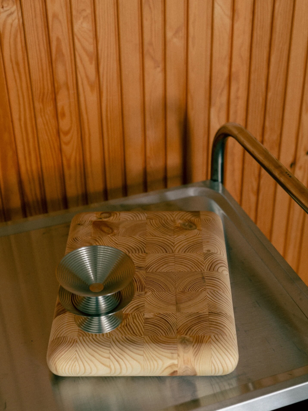 Vaarnii 019 Syy chopping board