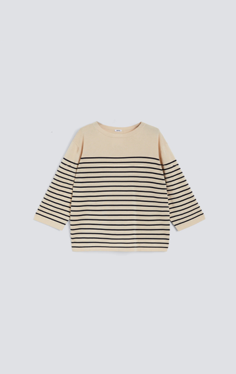 KNITWEAR