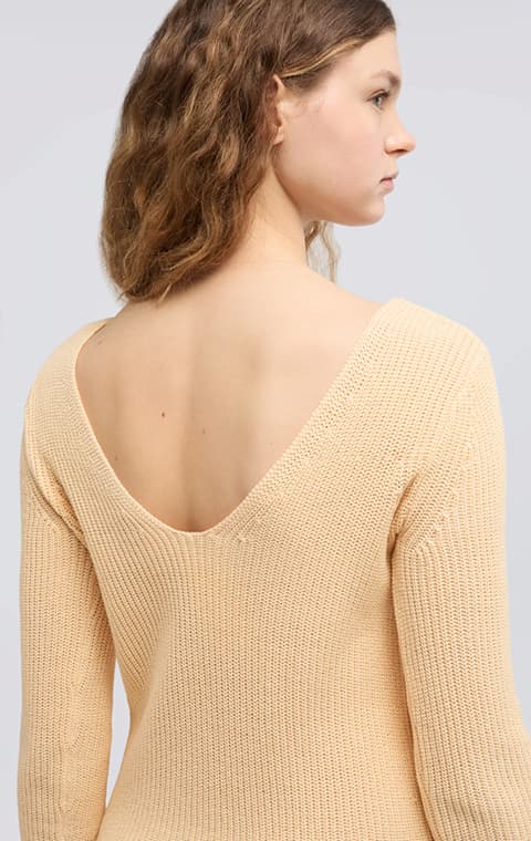 KNITWEAR