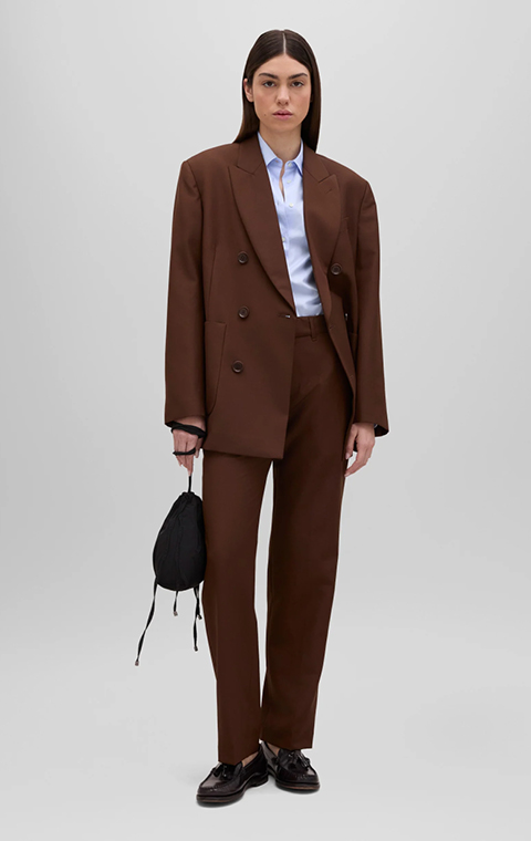 SUIT