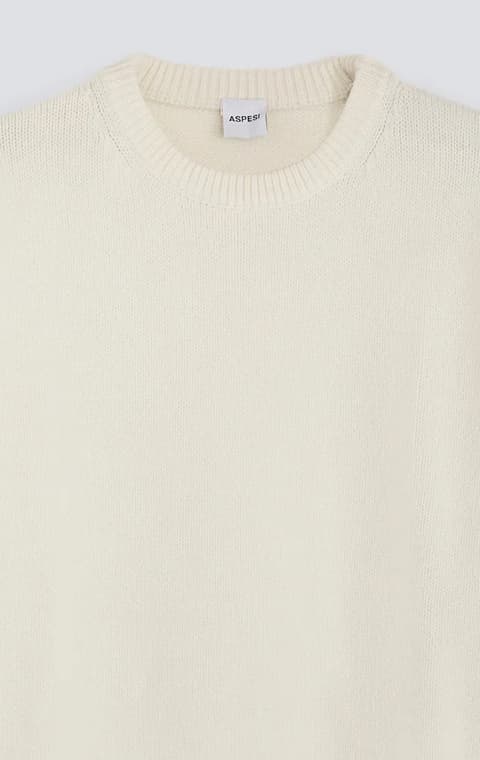 KNITWEAR