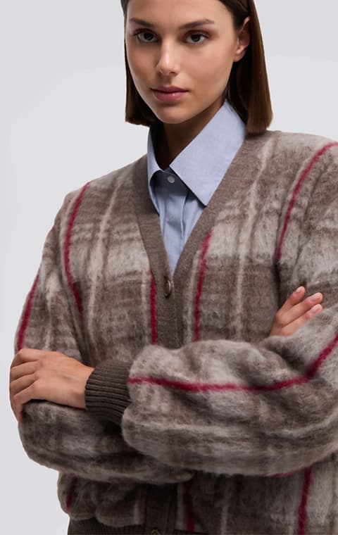 KNITWEAR