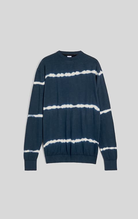 KNITWEAR
