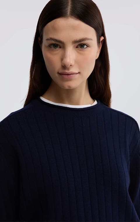 KNITWEAR