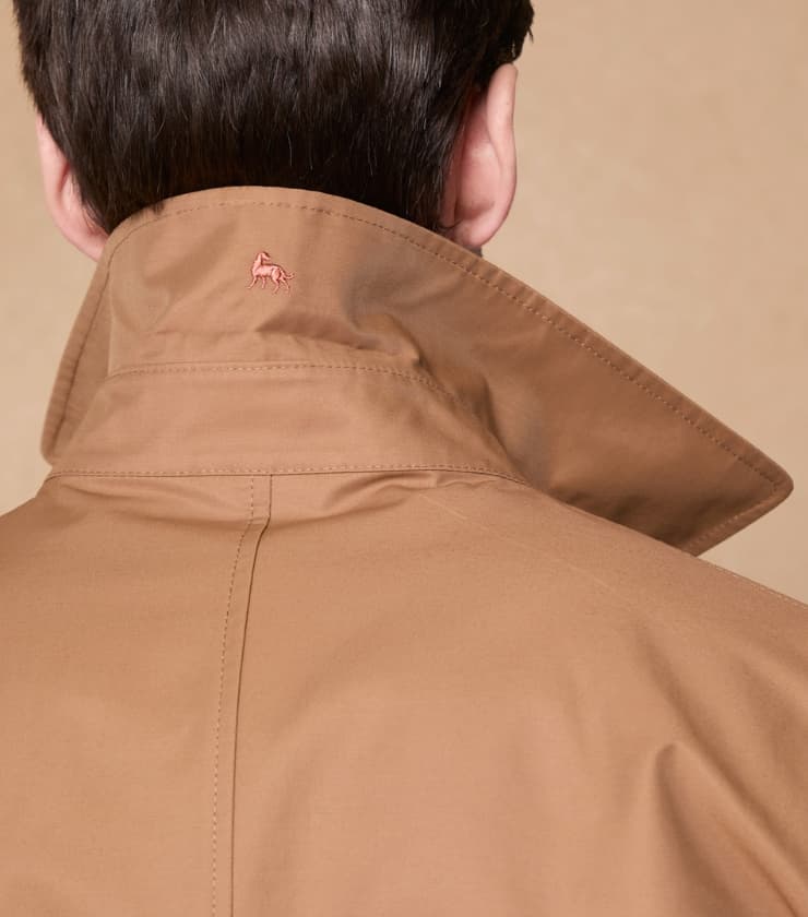 Mountcharles Travel Mac in Tan
