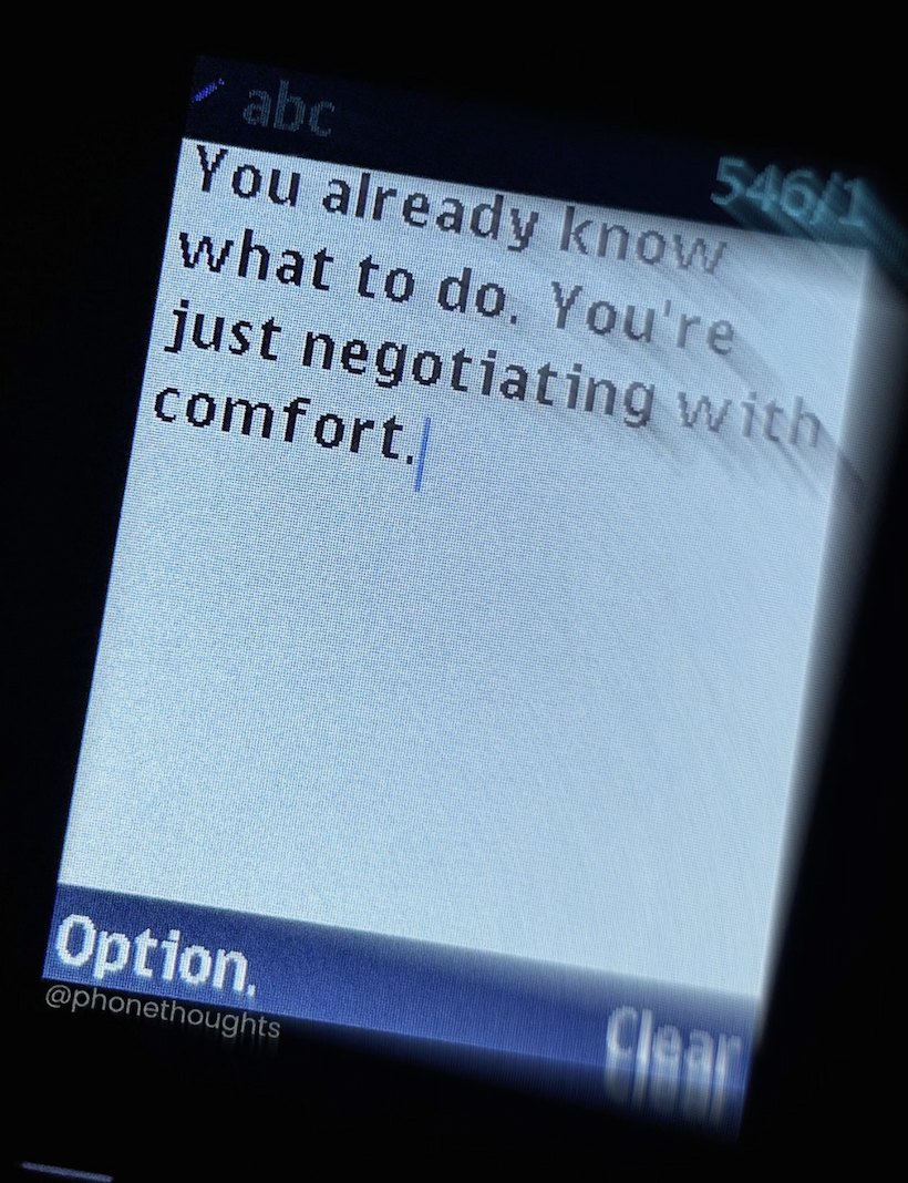 an image of a clock with the time on it's display