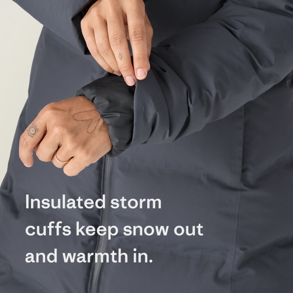 Insulated storm cuffs keep snow out and warmth in.