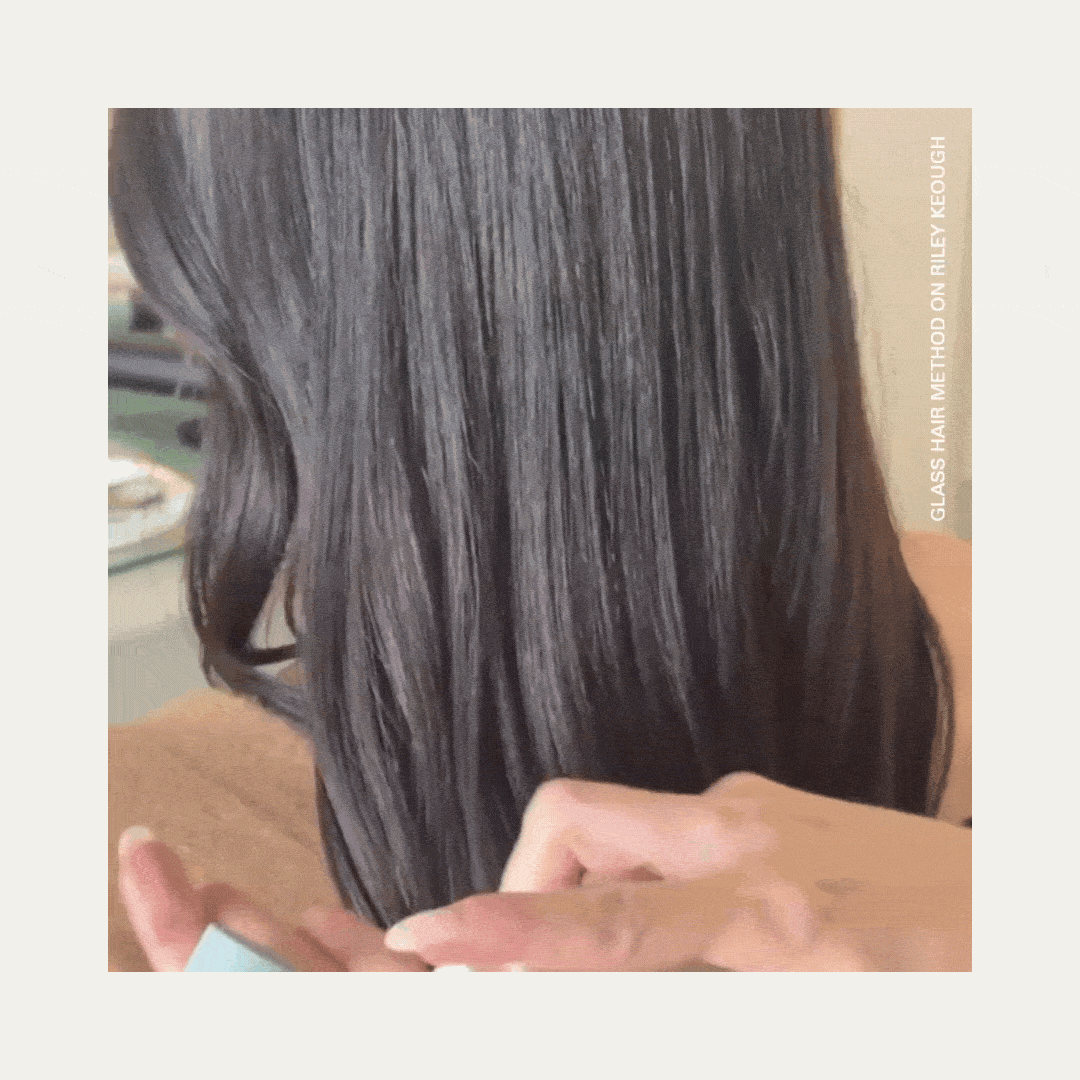 Glass hair method on Riley Keough