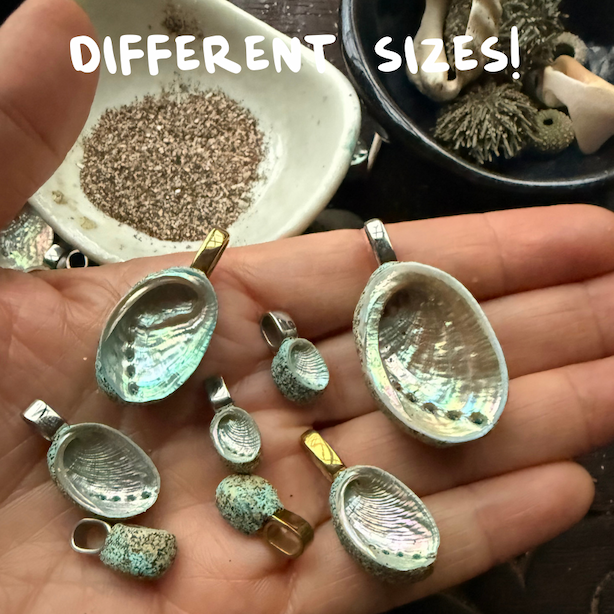 Paua pendants in different sizes