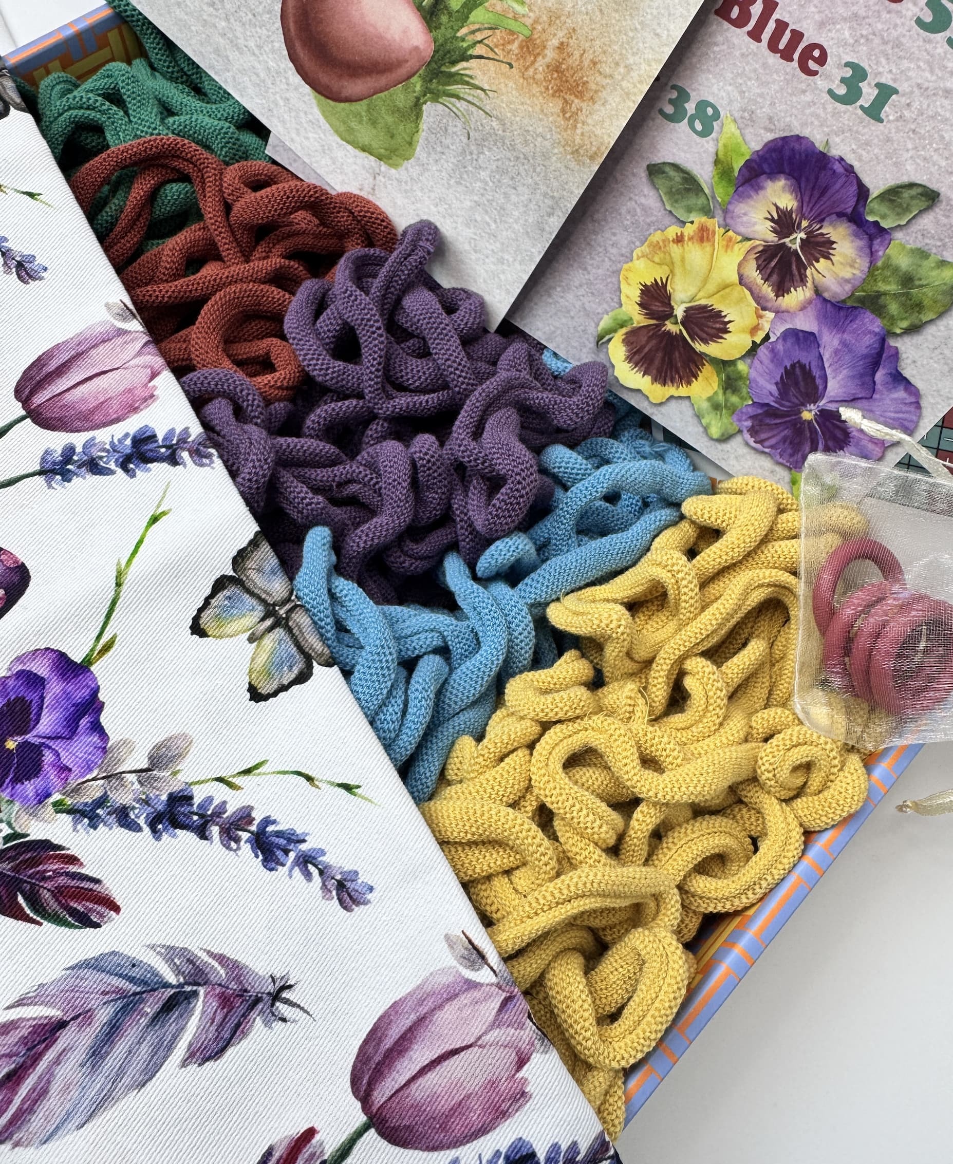 Deluxe Keep on Looping box