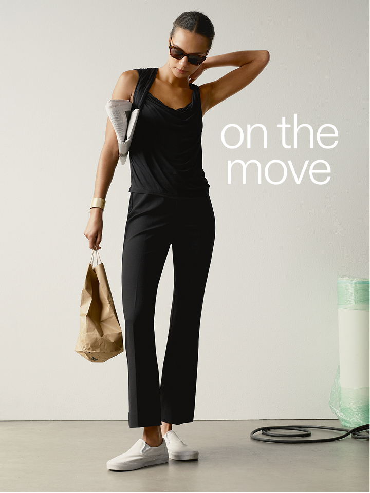 on the move. A silhouette-sculpting mini kick flare, cut from flexible, technical, Italian ponte knit.