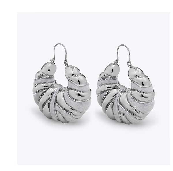 V1_Luar_Earrings_02