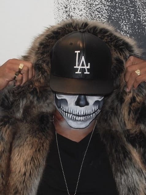 25% OFF → Coats + Hoods + Shawls + Robes + Bucket Hats