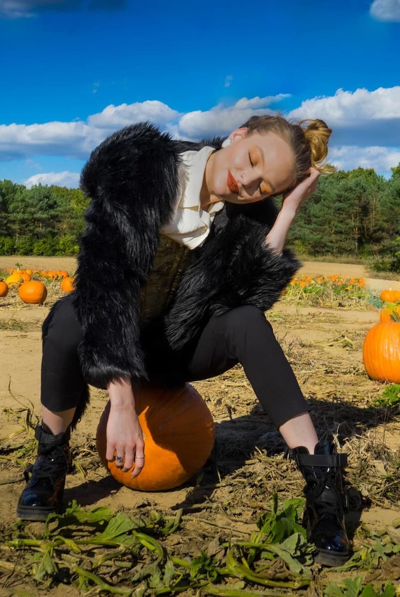 25% OFF → Coats + Hoods + Shawls + Robes + Bucket Hats