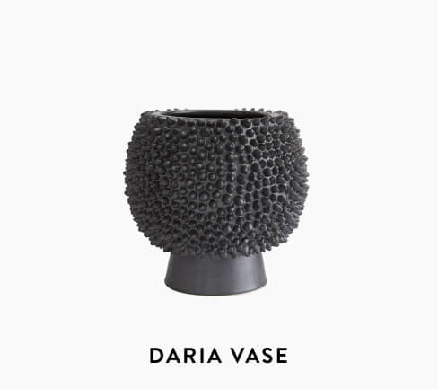  Daria Vase