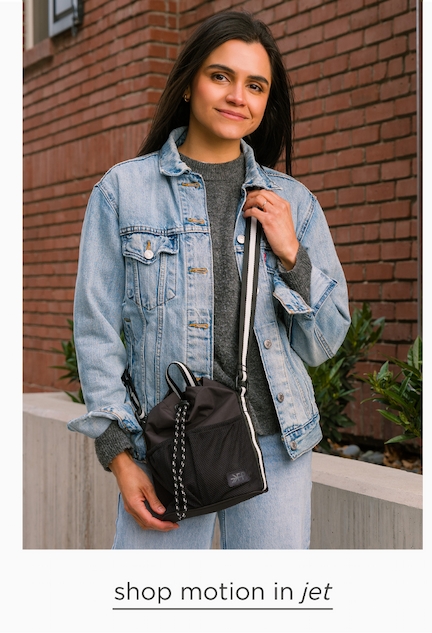 Jet Motion Bucket Crossbody