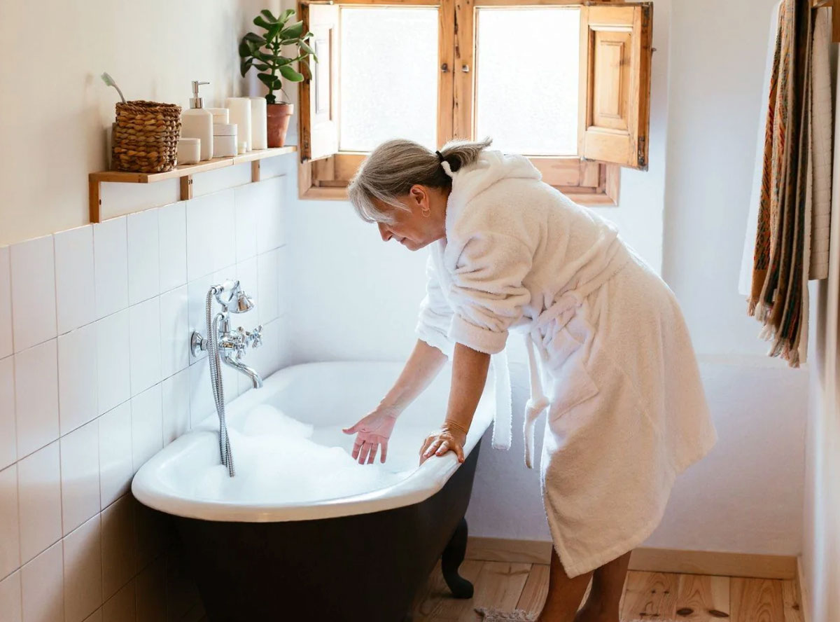 The Dos and Don'ts of Caring for Your Vaginal Health During Menopause