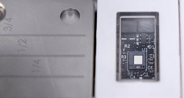 BUILT-IN STITCH REGULATOR