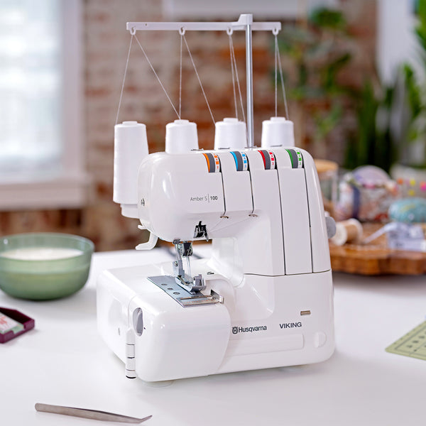 Husqvarna Viking Amber S100 Serger