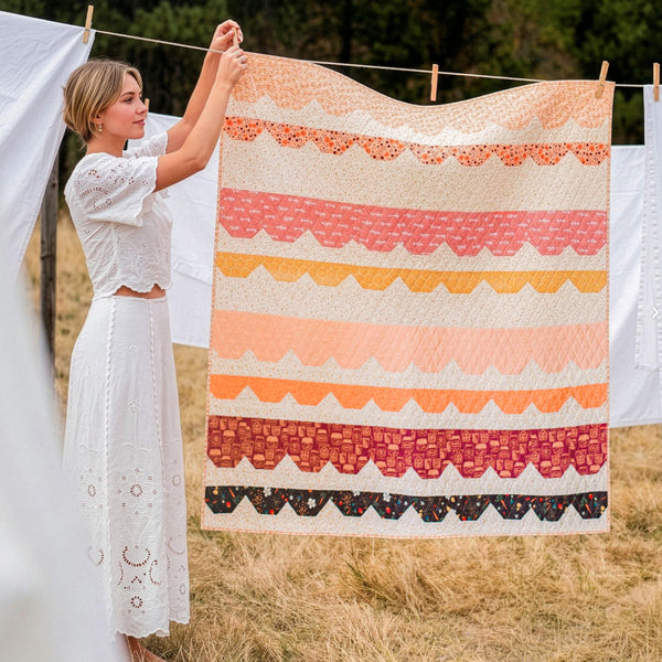 Summer Homestead Sweet Scallops Quilt Kit