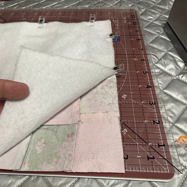Bosal Quilter's 2-1/2in Grid Fusible Interfacing