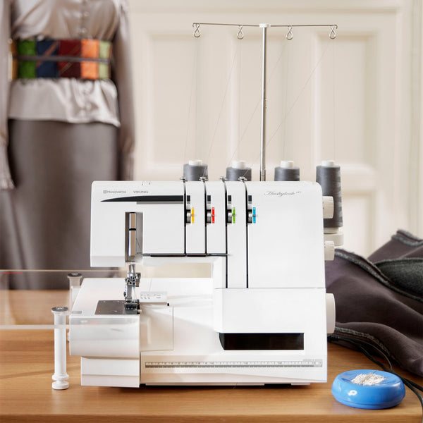 Husqvarna Viking Huskylock S21 Serger
