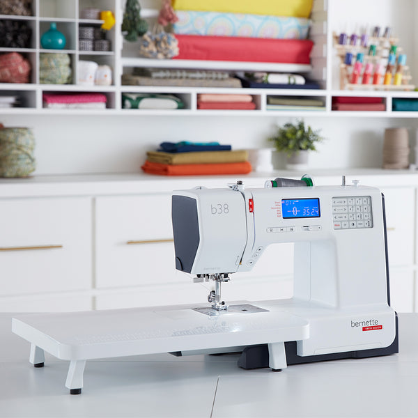 bernette 38 Computerized Sewing Machine